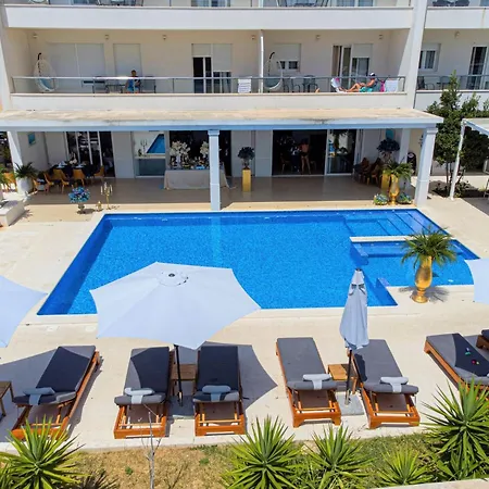 Perla Resort-9 By Interhome *